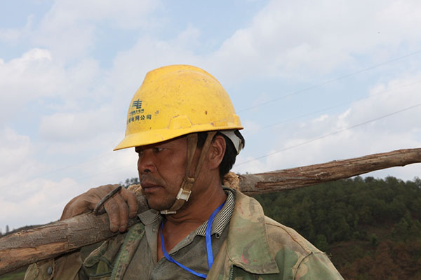 ͼΪ��ս��ʩ��һ�ߵ�Ա������ʱ���龰